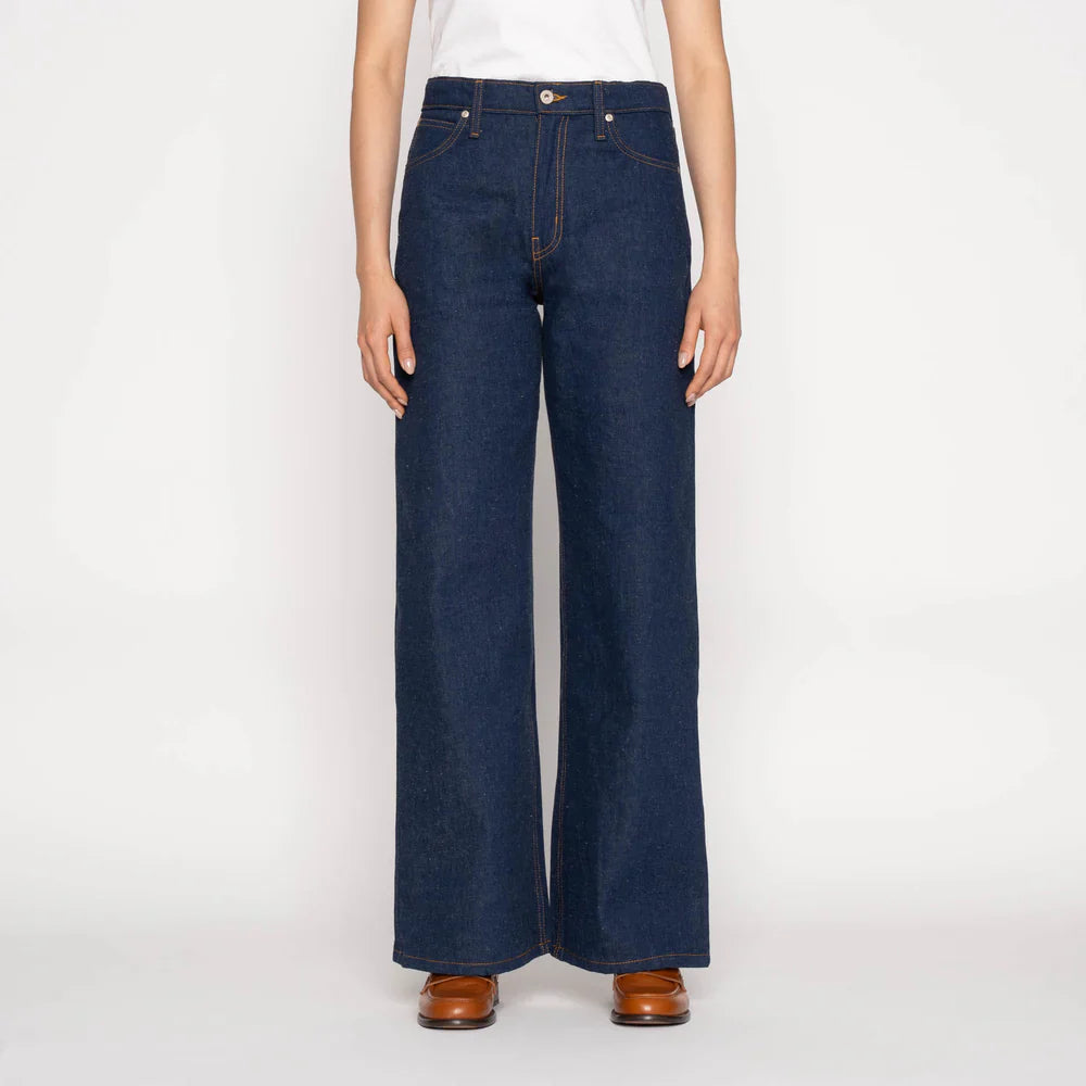 Fit: Wide Wild West - Naked & Famous Denim - Women's Fit -