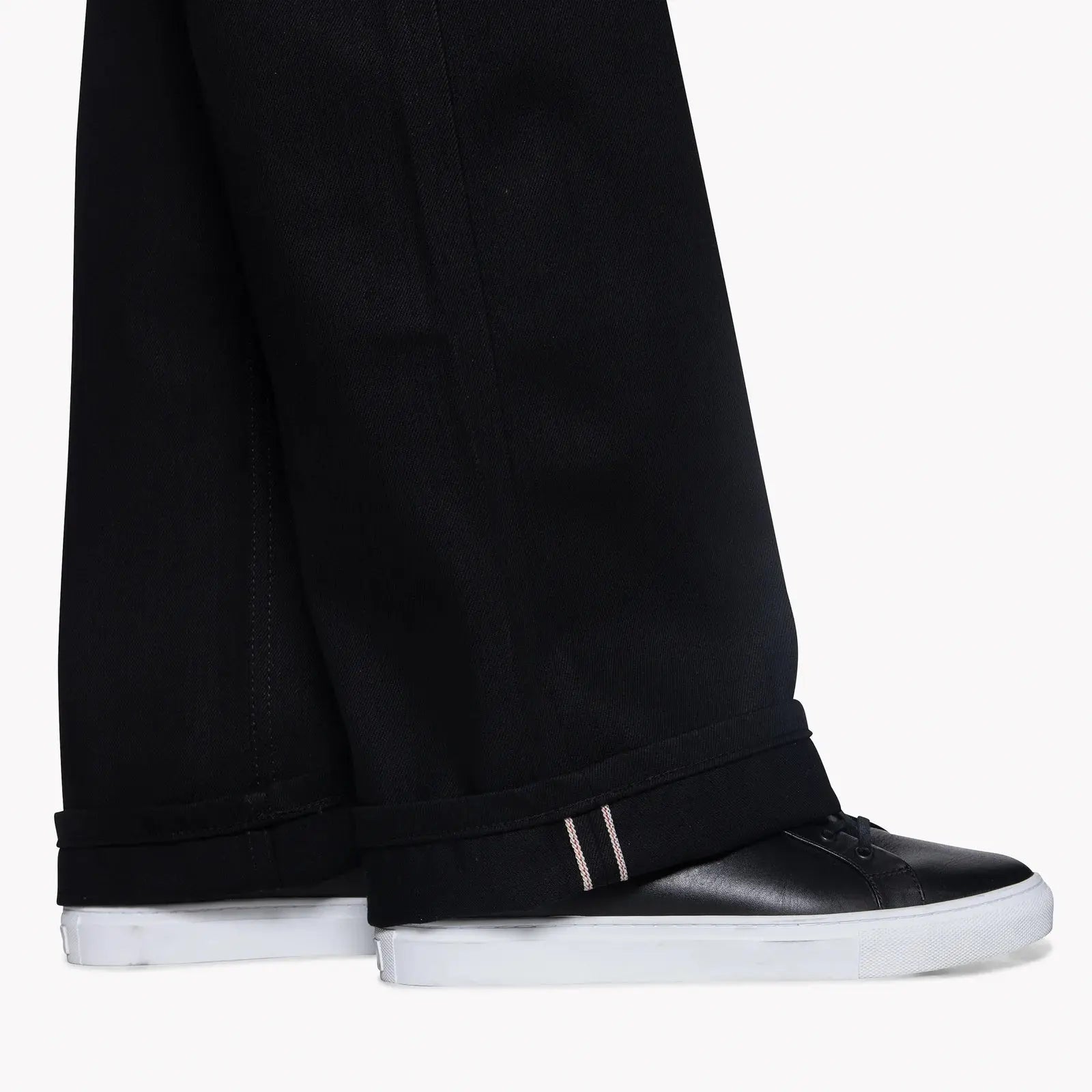 Naked &amp; Famous - Solid Black - 13 oz - Raw Denim