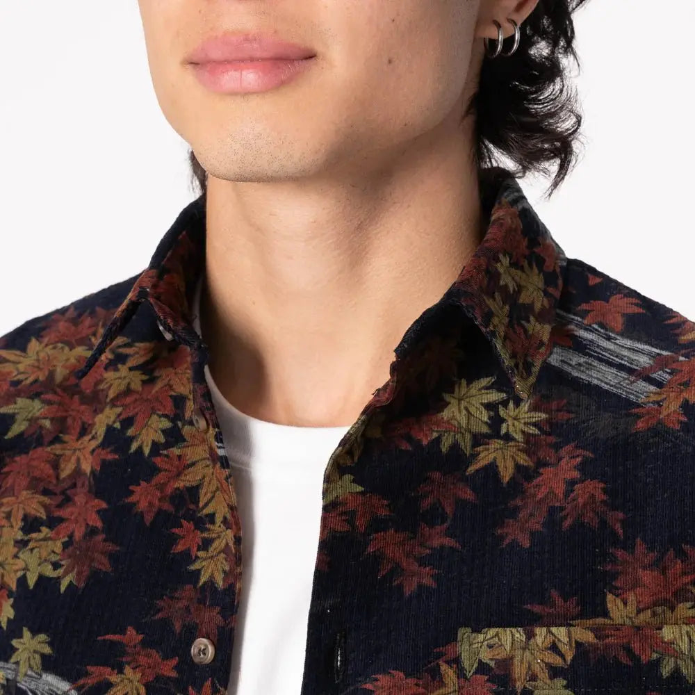 True Shirt – Printed Autumn